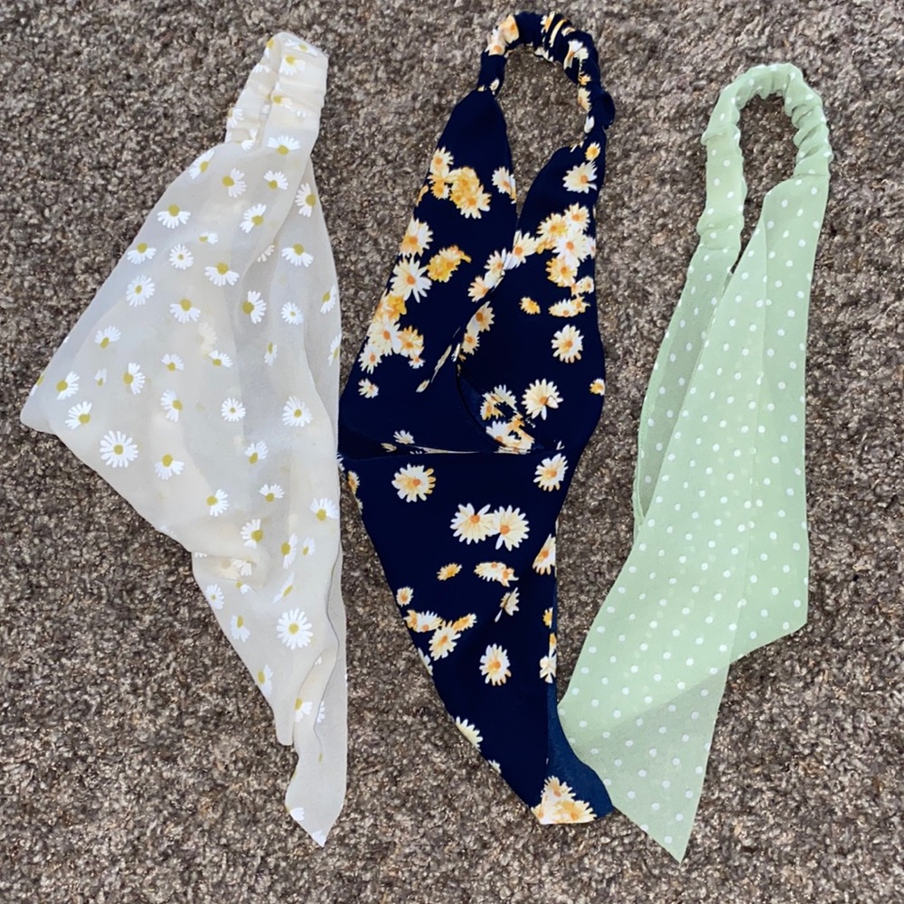3 bandannas